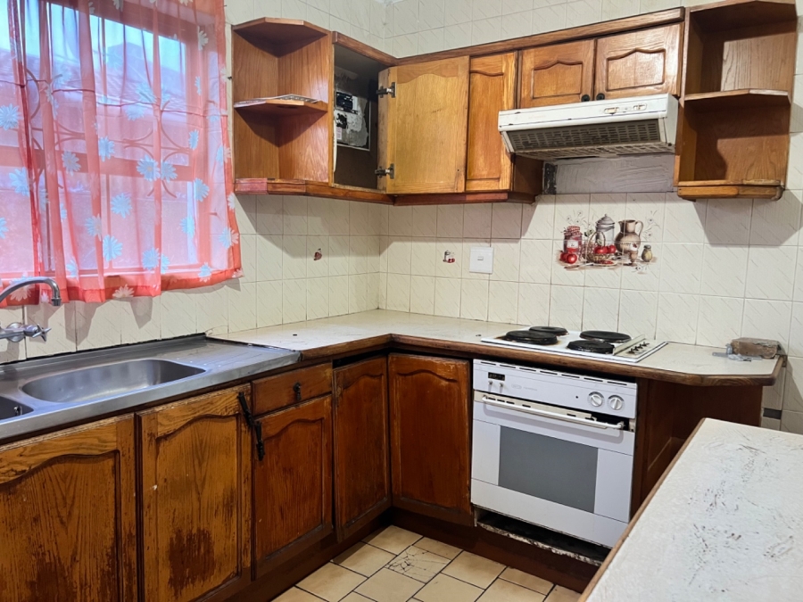 To Let 2 Bedroom Property for Rent in Palm Park Western Cape